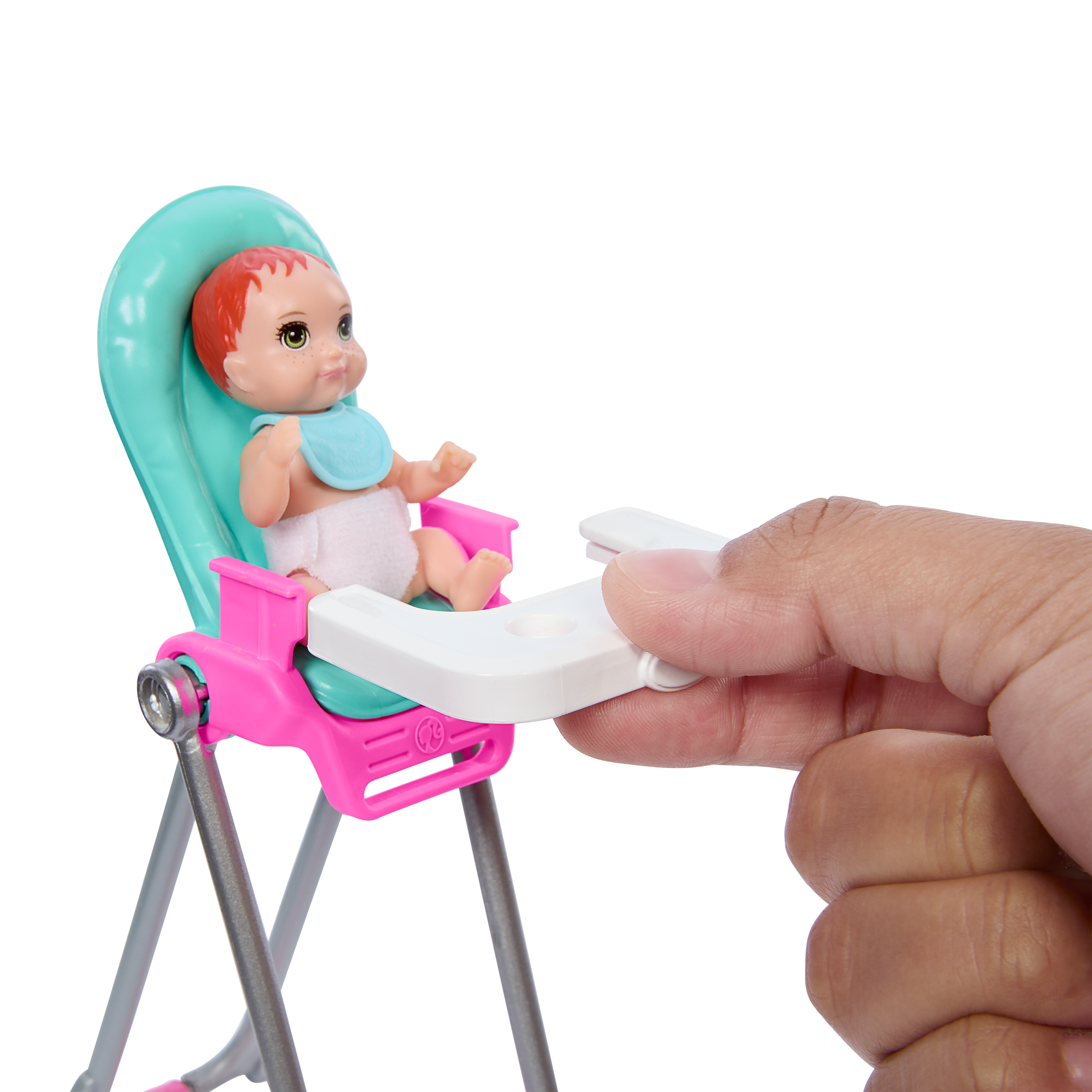 ברבי סקיפר מארז בייביסיטר כולל תינוק וכיסא אוכל