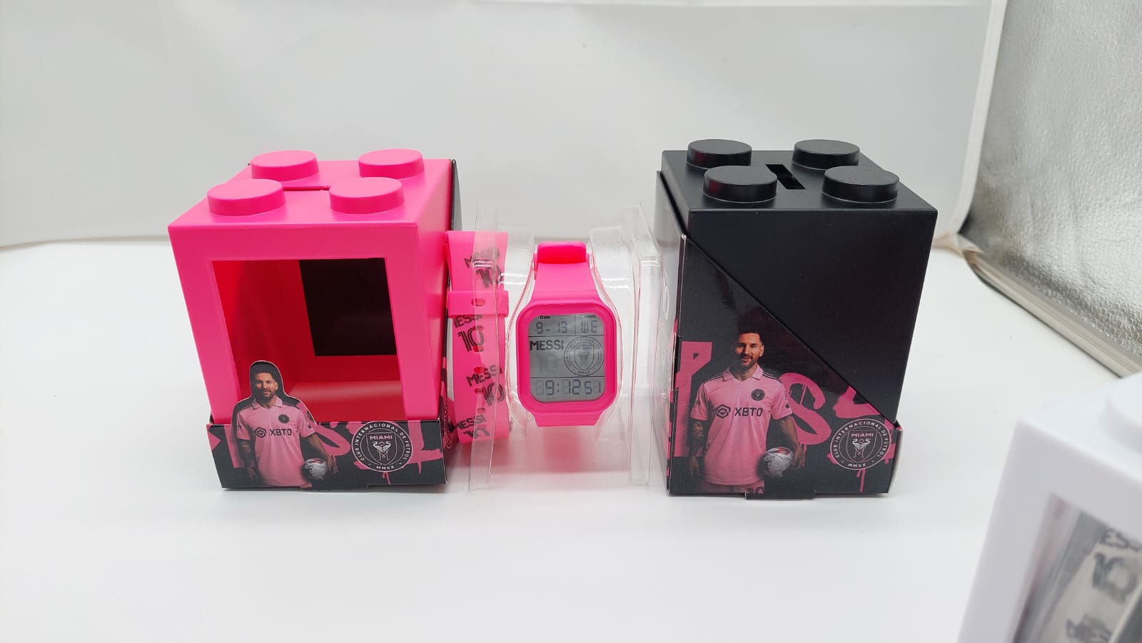 שעון דיגיטלי Messi עם סט רצועות נוסף להחלפה